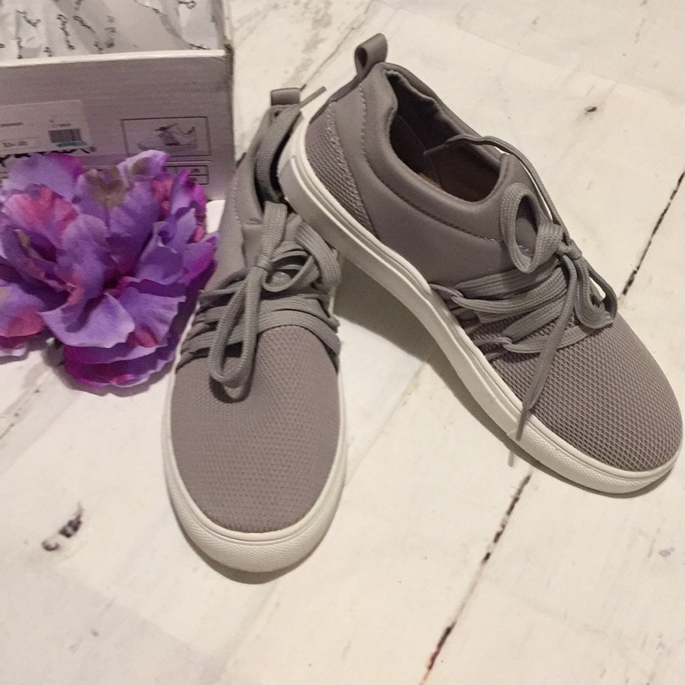 Qupid tennis shoes NEW!!